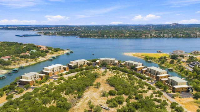 1101 Ivean Pearson RD C207, Lago Vista, TX 78645