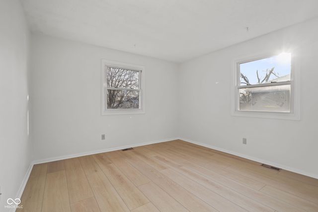 8856 Moll Drive, Fishers, IN 46038