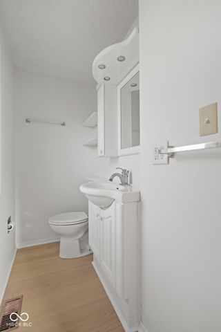 8856 Moll Drive, Fishers, IN 46038