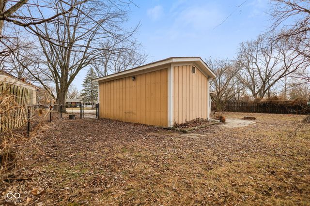 8856 Moll Drive, Fishers, IN 46038