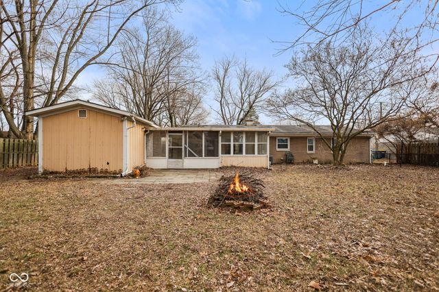 8856 Moll Drive, Fishers, IN 46038