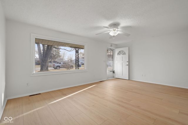 8856 Moll Drive, Fishers, IN 46038