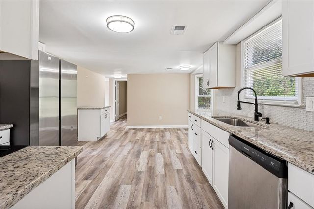 120 Birch Court, Fayetteville, GA 30214