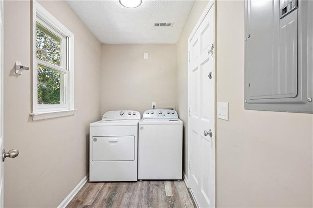 120 Birch Court, Fayetteville, GA 30214