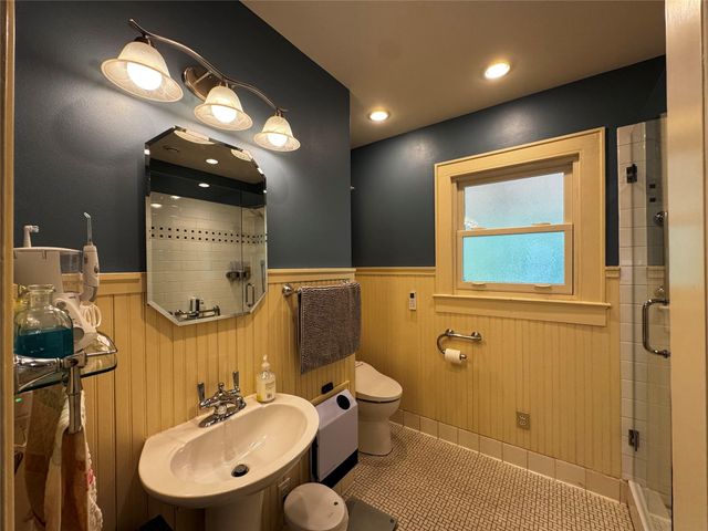 2002 East Side DR, Austin, TX 78704