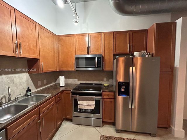 2001 Biscayne Blvd 2310, Miami, FL 33137