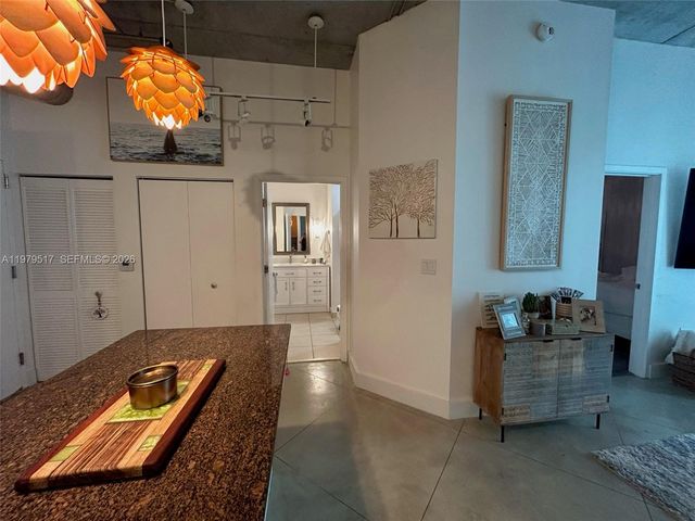 2001 Biscayne Blvd 2310, Miami, FL 33137