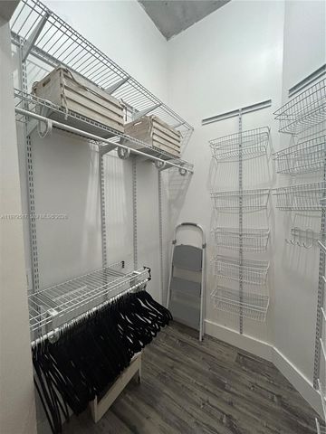 2001 Biscayne Blvd 2310, Miami, FL 33137