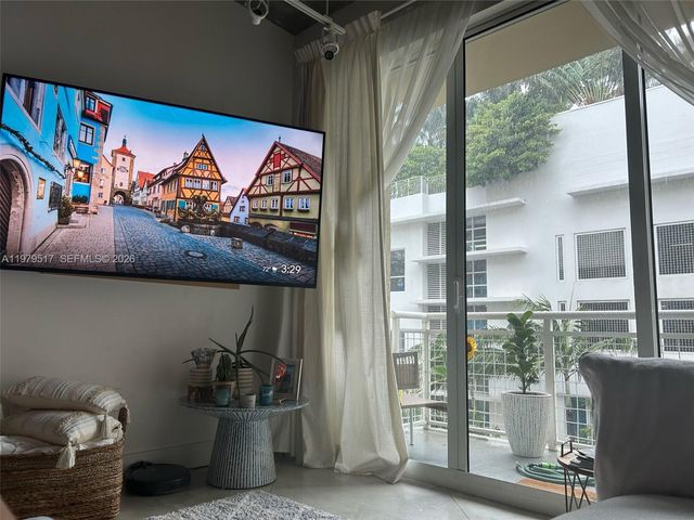 2001 Biscayne Blvd 2310, Miami, FL 33137