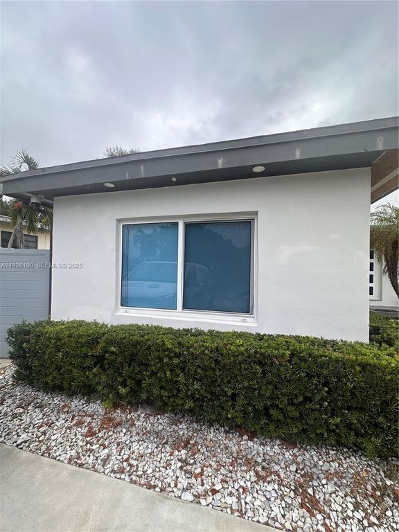 20625 Jacaranda Rd 1, Cutler Bay, FL 33189