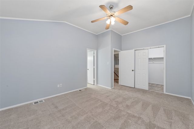 513 Hunters Glen Street, Lewisville, TX 75067