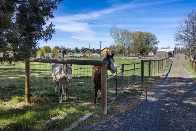 9060 NE 31st, Terrebonne, OR 97760