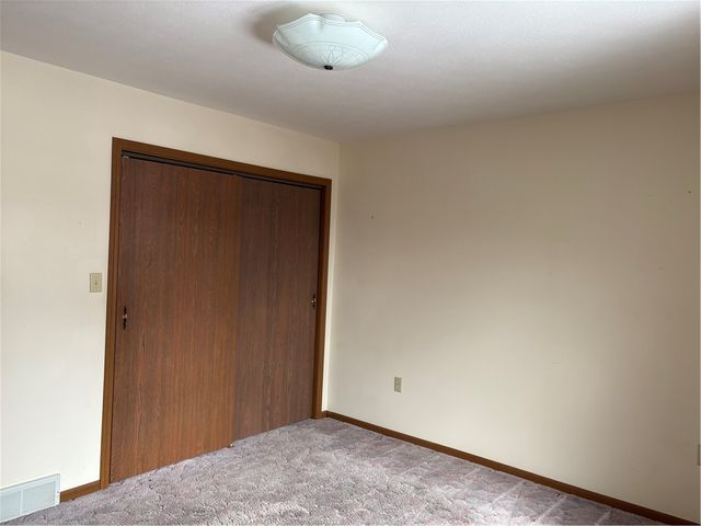 101 Ridgewood Dr, Geneva City, NY 14456