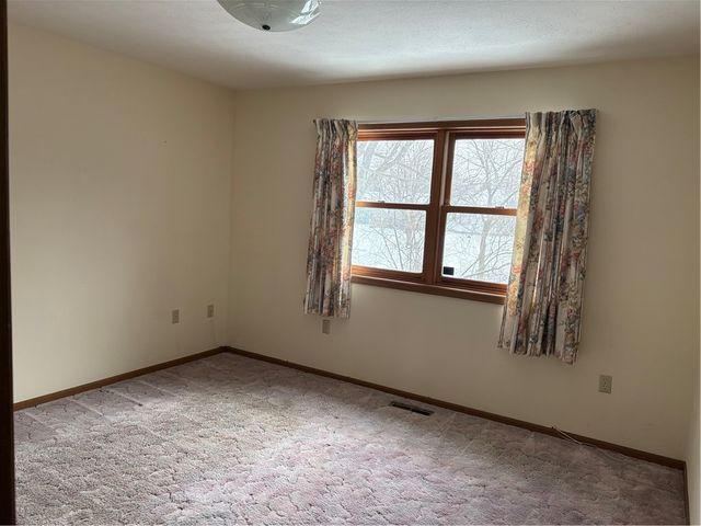 101 Ridgewood Dr, Geneva City, NY 14456