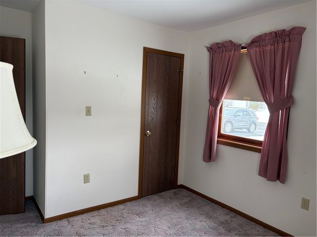 101 Ridgewood Dr, Geneva City, NY 14456