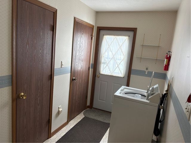 101 Ridgewood Dr, Geneva City, NY 14456