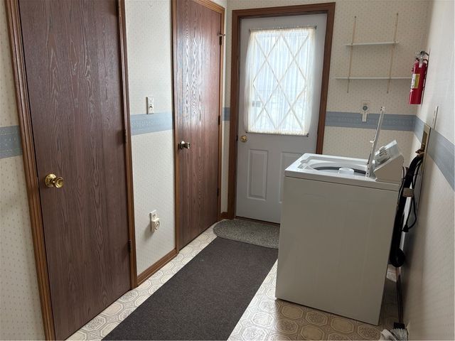 101 Ridgewood Dr, Geneva City, NY 14456