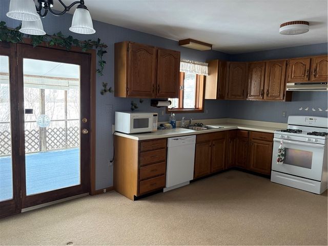 101 Ridgewood Dr, Geneva City, NY 14456