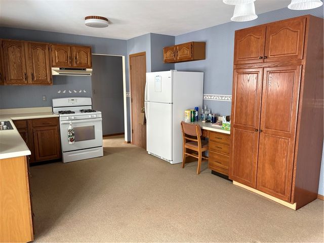 101 Ridgewood Dr, Geneva City, NY 14456