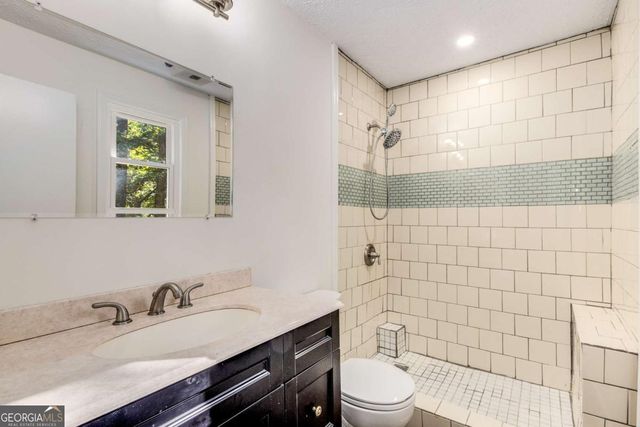 230 Apple Branch Drive, Woodstock, GA 30188