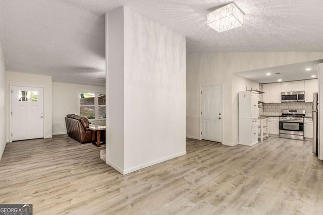 230 Apple Branch Drive, Woodstock, GA 30188