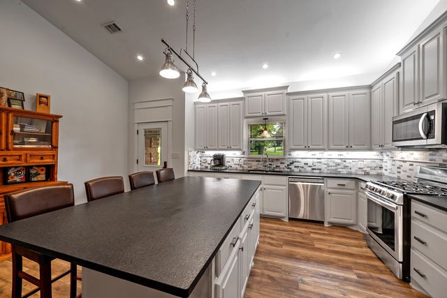 27 Circle Drive, Denison, TX 75021