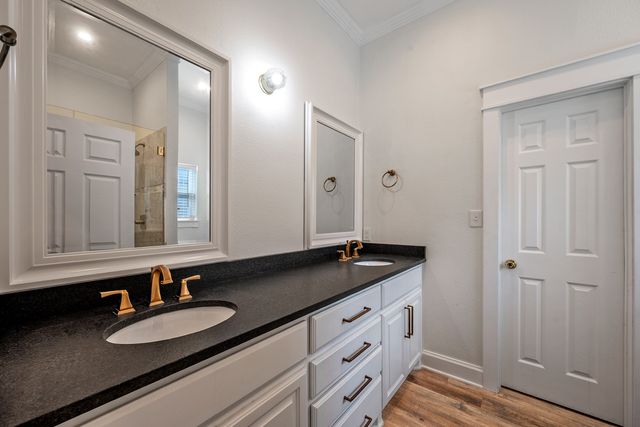 27 Circle Drive, Denison, TX 75021
