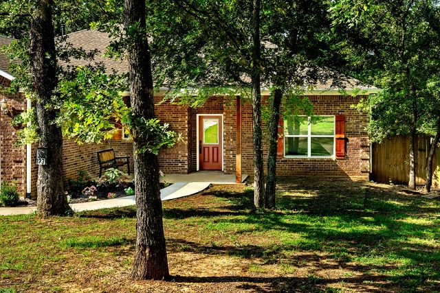 27 Circle Drive, Denison, TX 75021