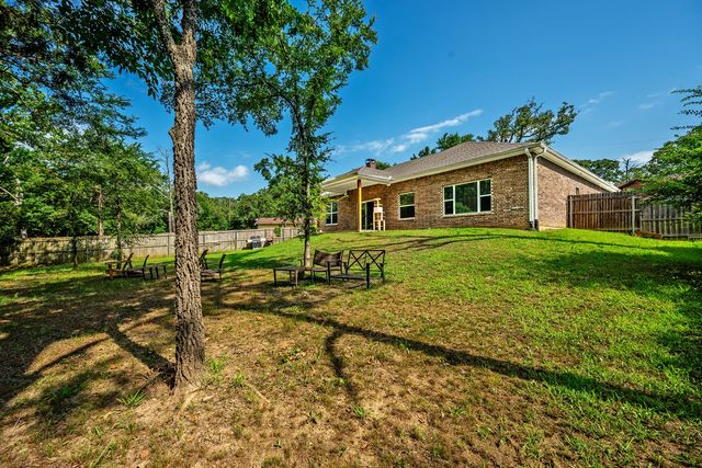 27 Circle Drive, Denison, TX 75021