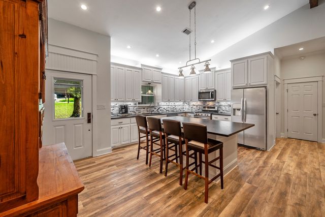 27 Circle Drive, Denison, TX 75021