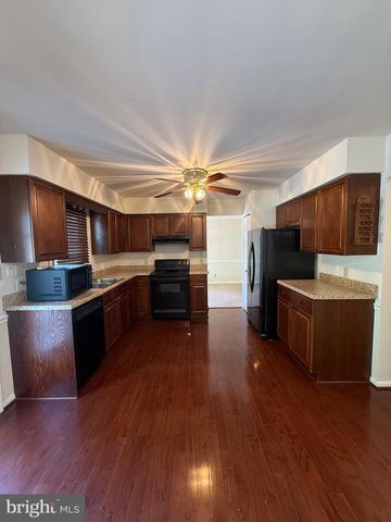 5805 COOLIDGE CT, Fredericksburg, VA 22407