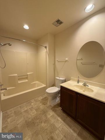 5805 COOLIDGE CT, Fredericksburg, VA 22407