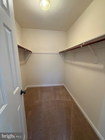 5805 COOLIDGE CT, Fredericksburg, VA 22407