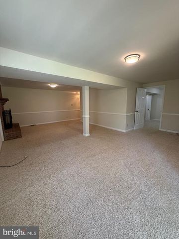 5805 COOLIDGE CT, Fredericksburg, VA 22407