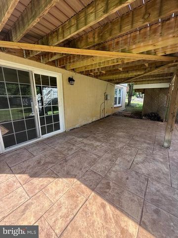 5805 COOLIDGE CT, Fredericksburg, VA 22407