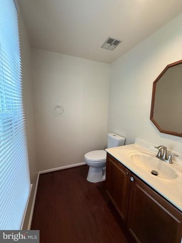 5805 COOLIDGE CT, Fredericksburg, VA 22407