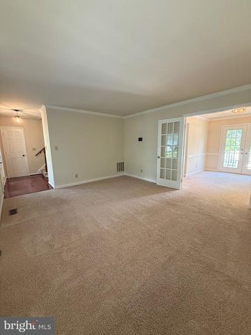 5805 COOLIDGE CT, Fredericksburg, VA 22407
