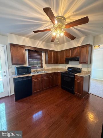 5805 COOLIDGE CT, Fredericksburg, VA 22407
