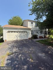 5805 COOLIDGE CT, Fredericksburg, VA 22407