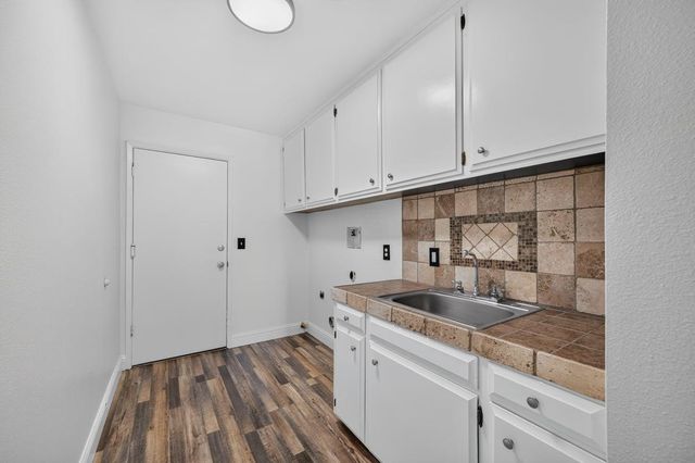 451 Mcarthur Avenue, Clovis, CA 93611