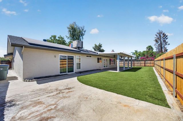 451 Mcarthur Avenue, Clovis, CA 93611