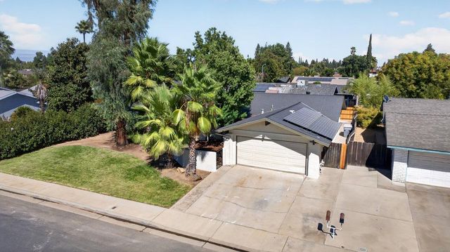 451 Mcarthur Avenue, Clovis, CA 93611
