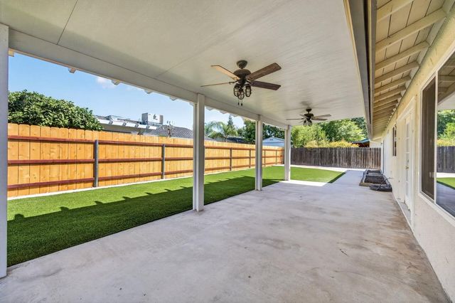 451 Mcarthur Avenue, Clovis, CA 93611