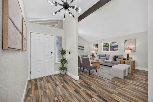 451 Mcarthur Avenue, Clovis, CA 93611