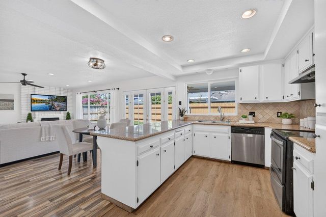 451 Mcarthur Avenue, Clovis, CA 93611