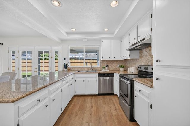 451 Mcarthur Avenue, Clovis, CA 93611