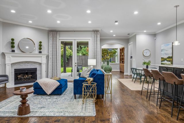 9668 Rockpoint Court, Dallas, TX 75238