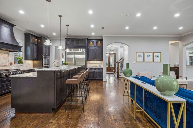 9668 Rockpoint Court, Dallas, TX 75238