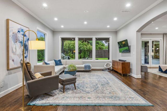 9668 Rockpoint Court, Dallas, TX 75238