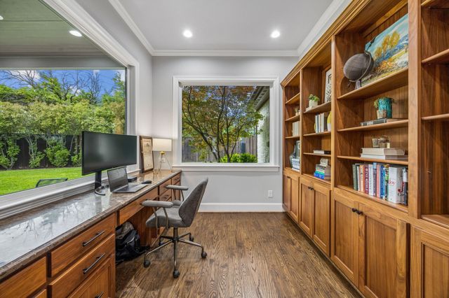 9668 Rockpoint Court, Dallas, TX 75238